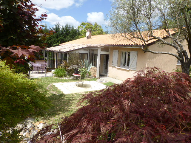Maison Bassens 33530