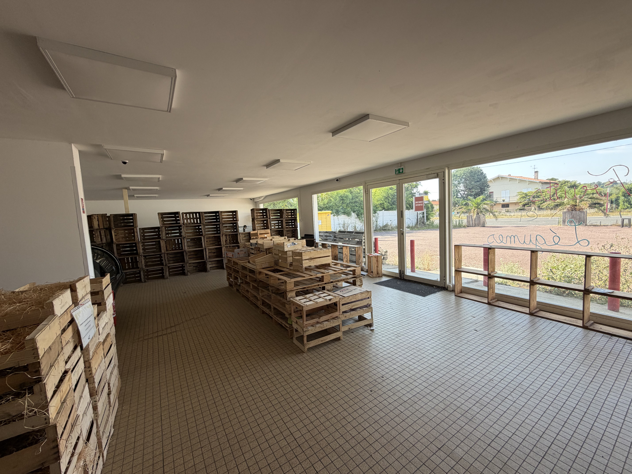 Local Commercial Bourg 33710